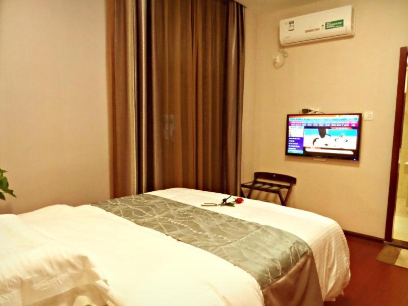 Greentree Inn Jiangxi Jindezhen People Square Jindin Business Hotel Цзиндэчжэнь Экстерьер фото