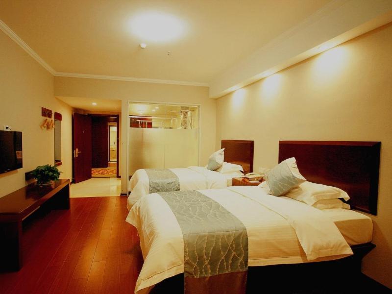 Greentree Inn Jiangxi Jindezhen People Square Jindin Business Hotel Цзиндэчжэнь Экстерьер фото