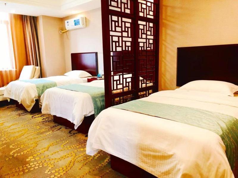 Greentree Inn Jiangxi Jindezhen People Square Jindin Business Hotel Цзиндэчжэнь Экстерьер фото