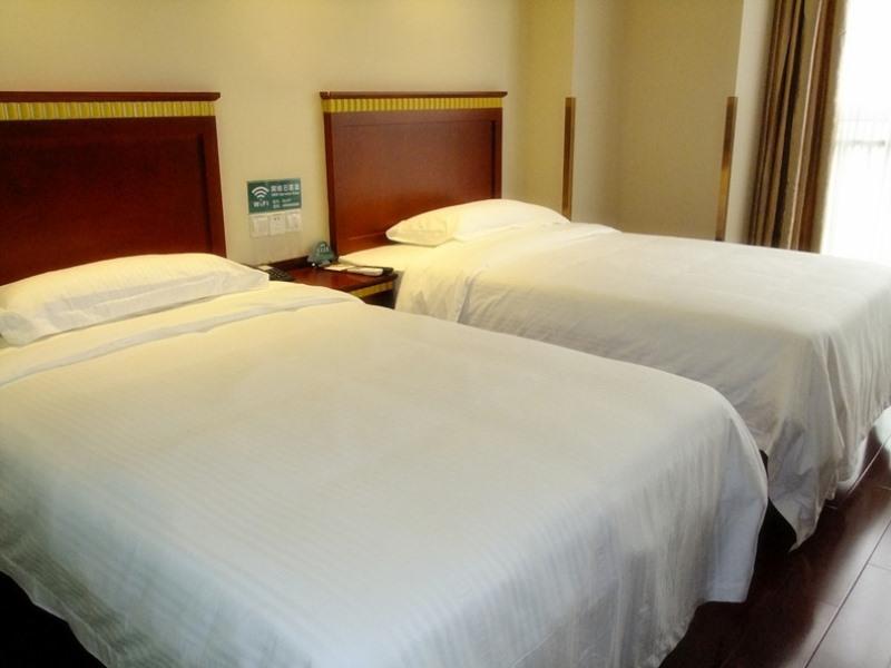 Greentree Inn Jiangxi Jindezhen People Square Jindin Business Hotel Цзиндэчжэнь Экстерьер фото