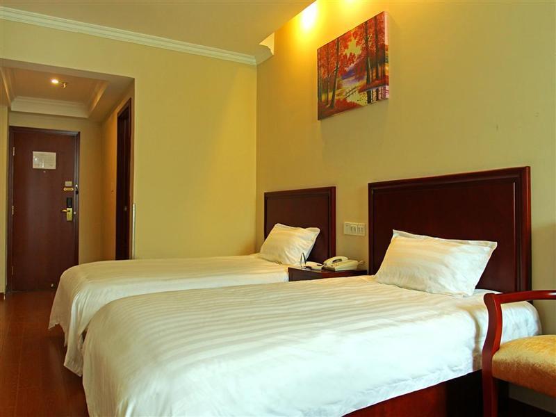 Greentree Inn Jiangxi Jindezhen People Square Jindin Business Hotel Цзиндэчжэнь Экстерьер фото