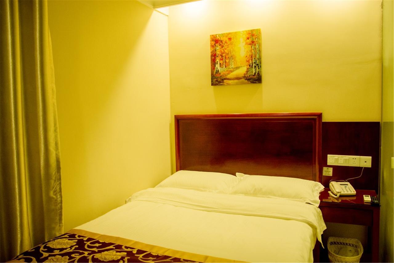 Greentree Inn Jiangxi Jindezhen People Square Jindin Business Hotel Цзиндэчжэнь Экстерьер фото