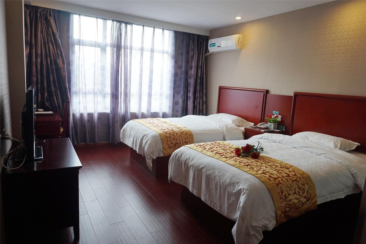 Greentree Inn Jiangxi Jindezhen People Square Jindin Business Hotel Цзиндэчжэнь Экстерьер фото