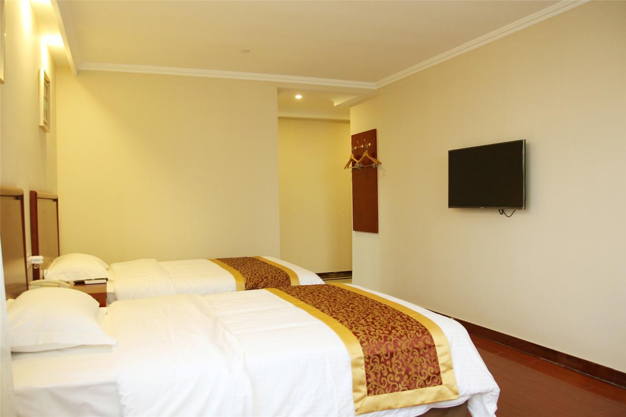 Greentree Inn Jiangxi Jindezhen People Square Jindin Business Hotel Цзиндэчжэнь Экстерьер фото