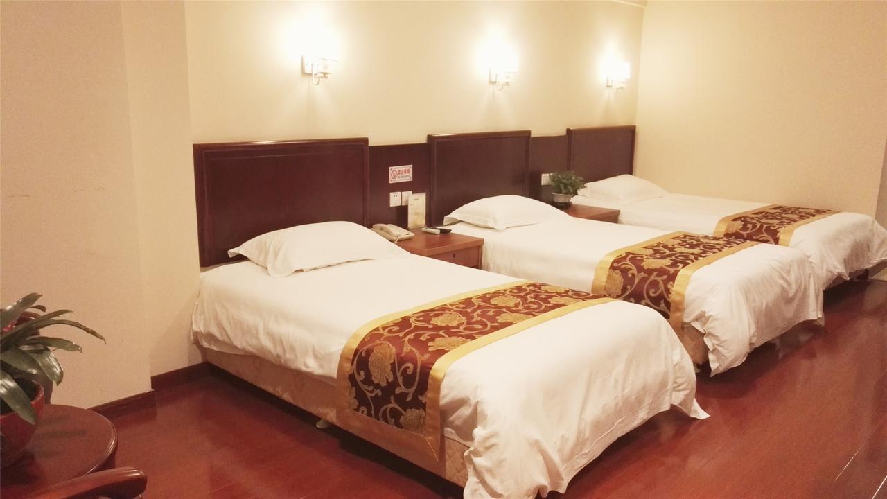 Greentree Inn Jiangxi Jindezhen People Square Jindin Business Hotel Цзиндэчжэнь Экстерьер фото