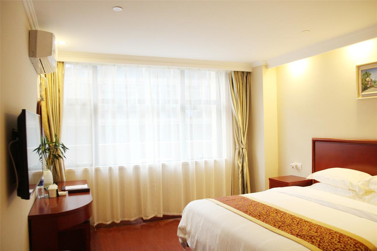 Greentree Inn Jiangxi Jindezhen People Square Jindin Business Hotel Цзиндэчжэнь Экстерьер фото