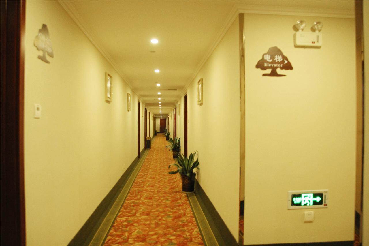 Greentree Inn Jiangxi Jindezhen People Square Jindin Business Hotel Цзиндэчжэнь Экстерьер фото
