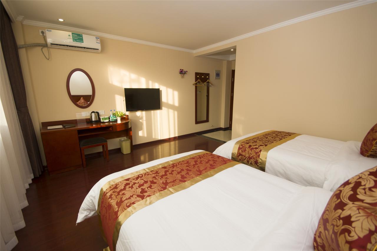 Greentree Inn Jiangxi Jindezhen People Square Jindin Business Hotel Цзиндэчжэнь Экстерьер фото